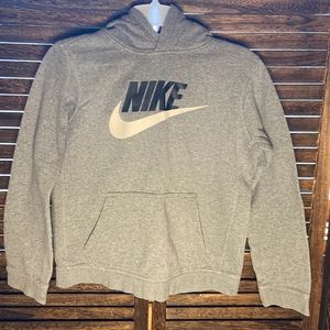 2. Nike youth hoodie‎